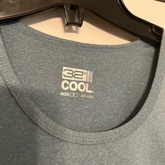 32 Degrees Cool Women's Blue Short Sleeve Scoop Neck T-Shirts Size Small - Picture 3 of 11
